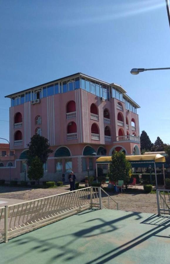 Hotel Meteor شكودر المظهر الخارجي الصورة